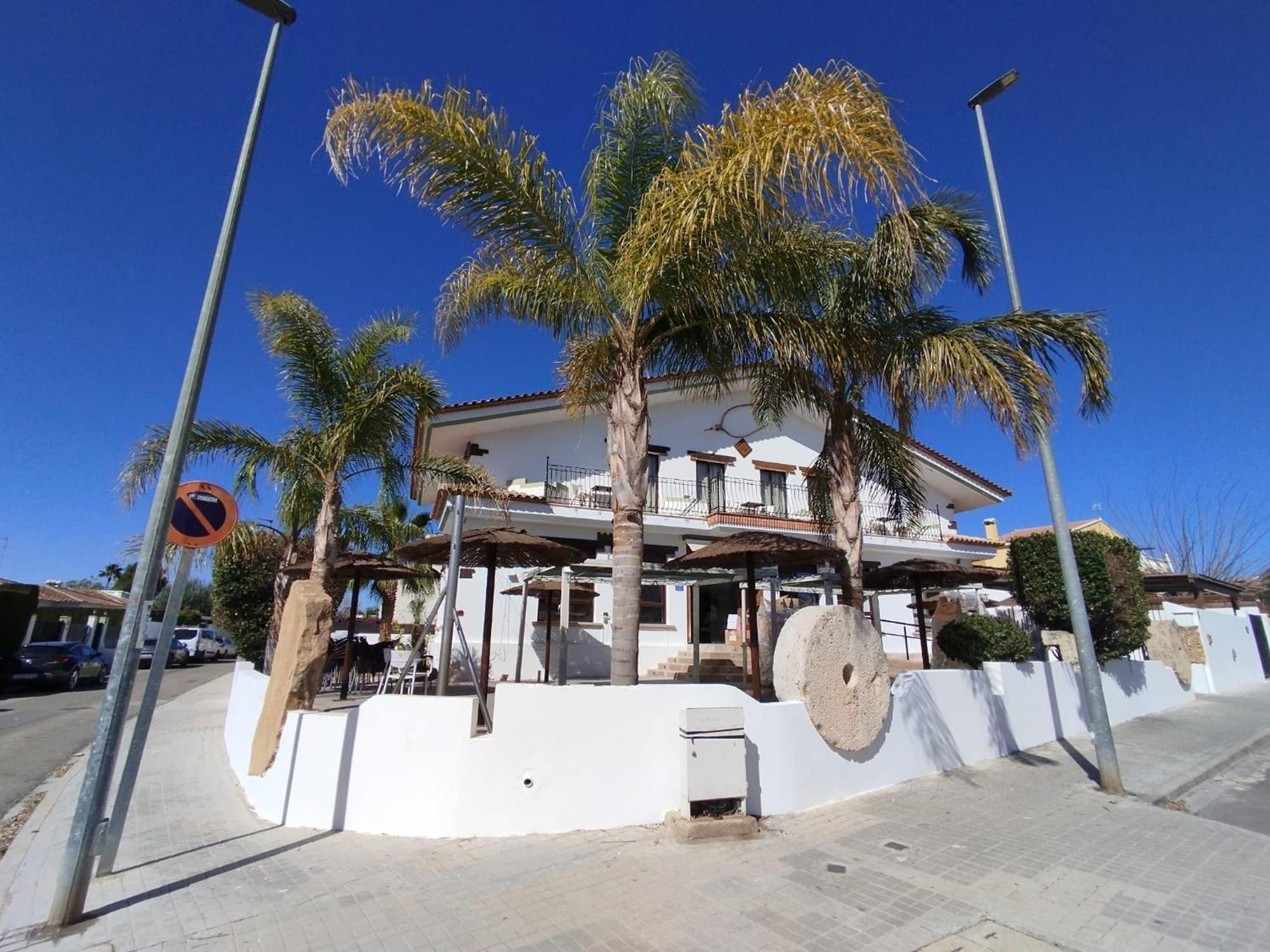 Hostal Espai Mediterrani Puebla de Vallbona Ngoại thất bức ảnh
