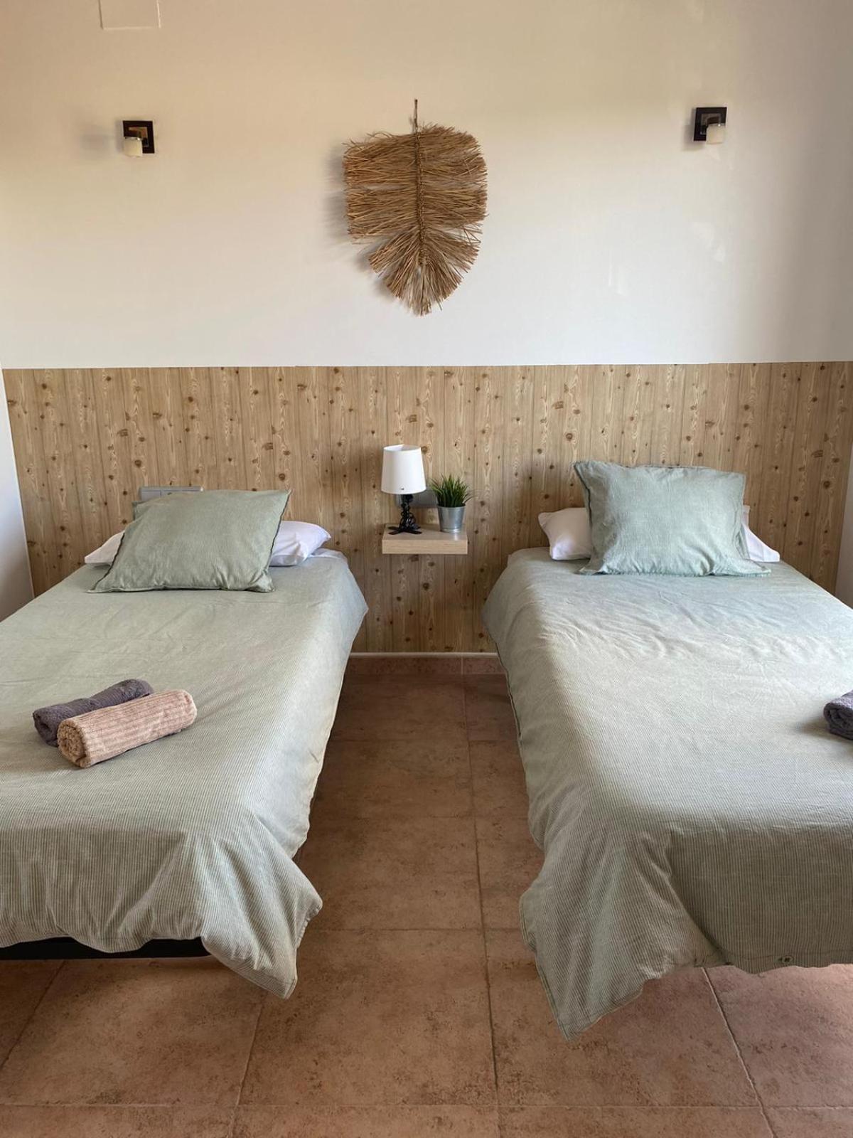 Hostal Espai Mediterrani Puebla de Vallbona Ngoại thất bức ảnh